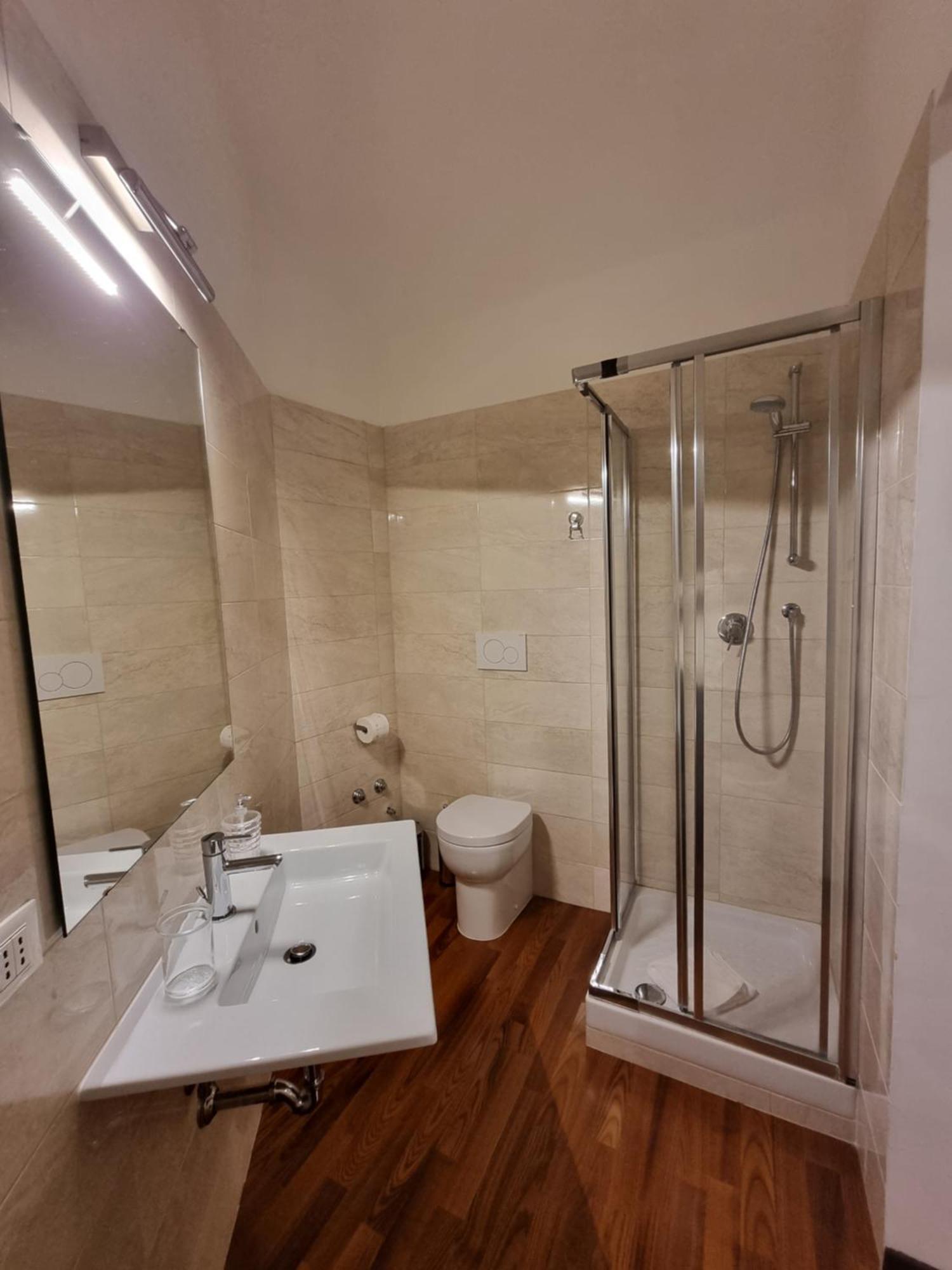 Luxury 2 Bedroom Apartment In The Heart Of Roma Buitenkant foto
